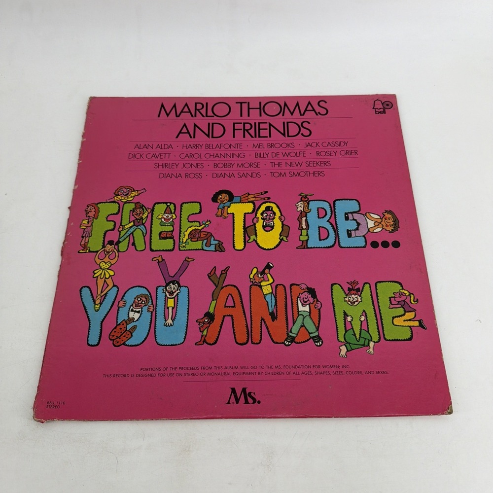 Marlo Thomas and Friends Free to be Me record & booklet. Vinyl